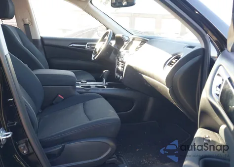 2017 Nissan Pathfinder Sv z USA, uszkodzony, nr VIN 5N1DR2MM1HC664460